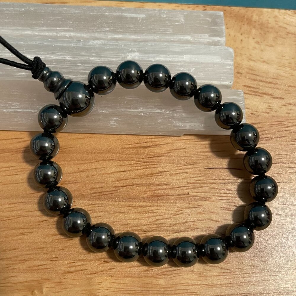 Round Metallic & Magnetic Beaded Stretch Bracelet Dark Grey/Black